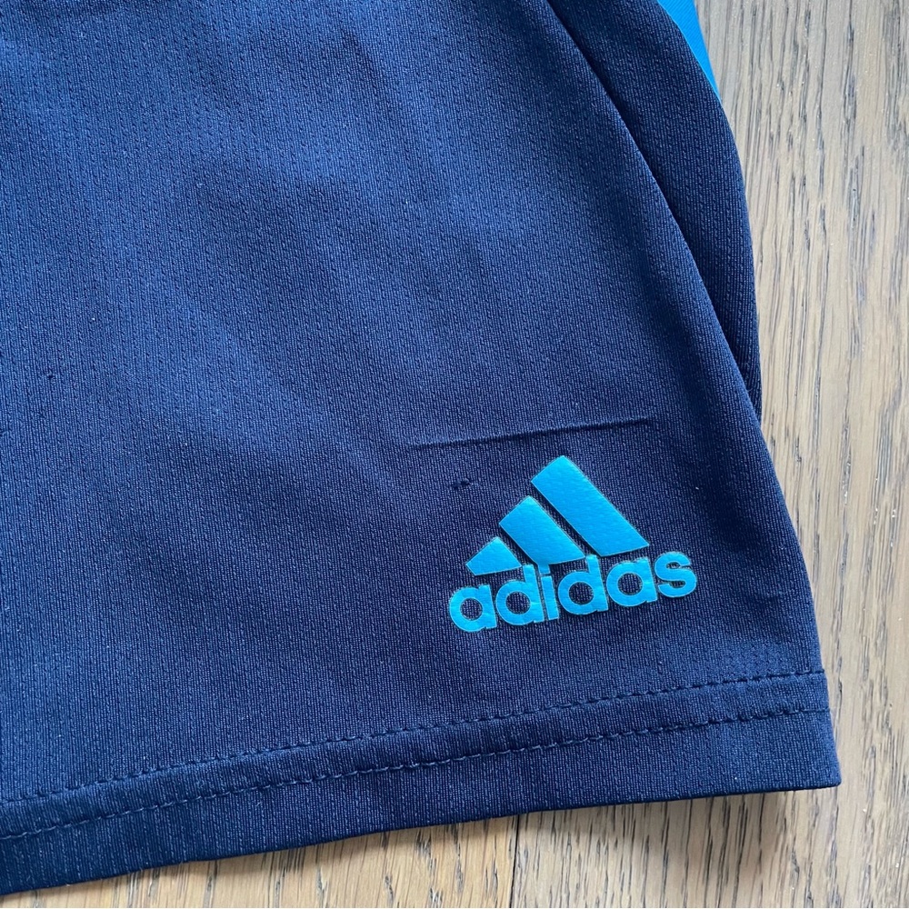 Adidas AEROREADY Boys' Navy Gradient Bold 3 Stripe Shorts - Picture 4 of 9